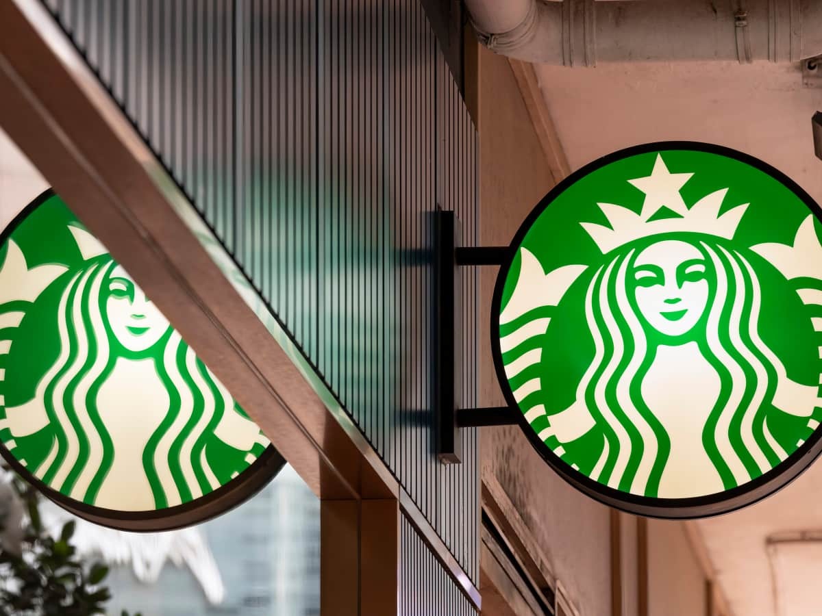 Starbucks Easter Hours